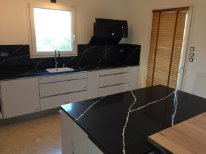 Marquina quartz worktop